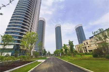 西土墙社区4室2厅2卫300㎡